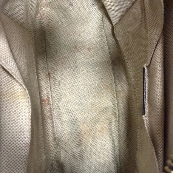 Gucci Black Leather Crossbody Bag with Tassel - Picture 9 of 12